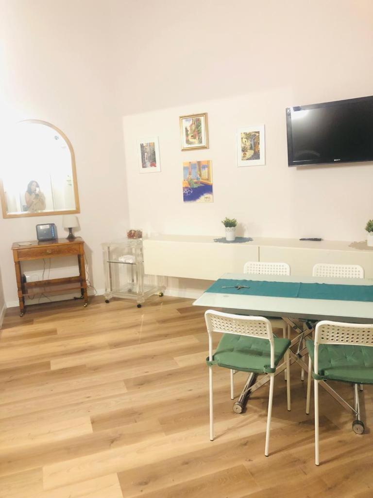Charme Holidays Trastevere روما المظهر الخارجي الصورة